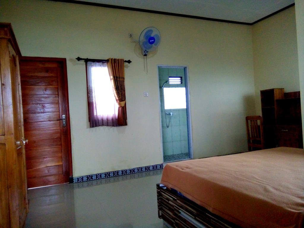 Rest Area 88 Guest House Tejakula Exterior photo