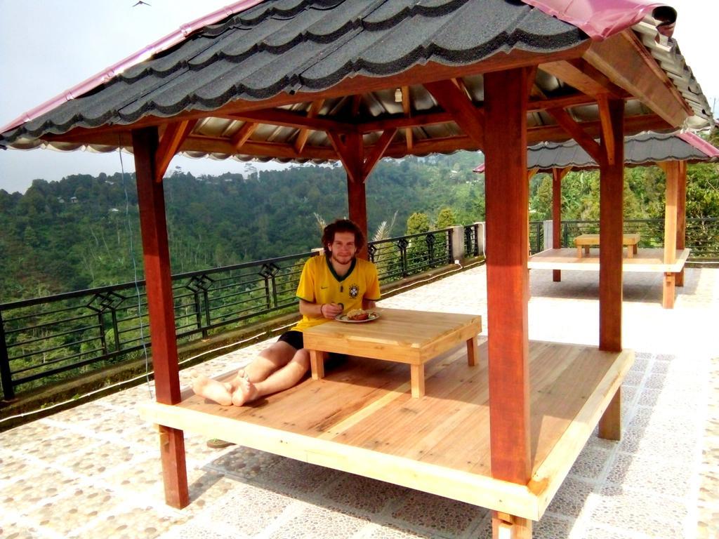 Rest Area 88 Guest House Tejakula Exterior photo