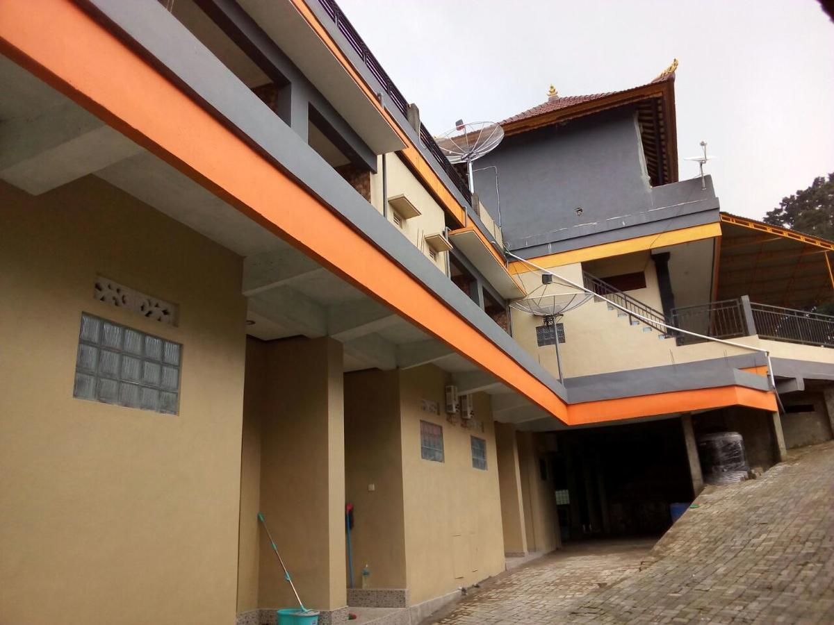 Rest Area 88 Guest House Tejakula Exterior photo